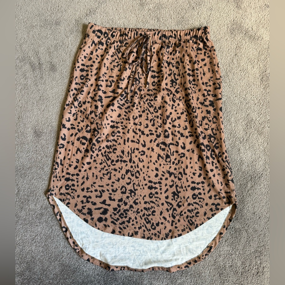 Leopard skirt